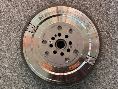 Original BMW Zweimassen Schwungrad 5A3B7C6 CC21276 NEU