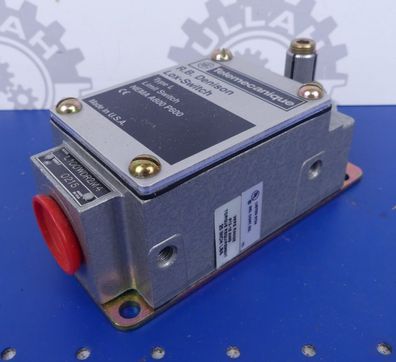 Telemecanique L100WDR2M Limit Switch