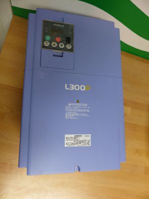 Hitachi L300P-220HFE2 22KW DEFEKT !