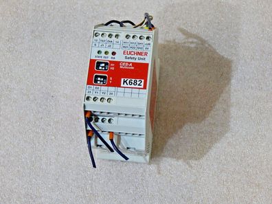 Euchner CES-A-UEA-02B// CES A UEA 02B 097077 SafetyUnit Used