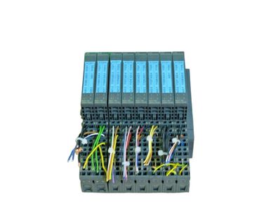 Siemens 6ES7 132-4BD01-0AA0 / / 6ES7132-4BD01-0AA0