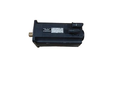 Lenze MCS14L32-RS0P2-E25N-ST5S00N-R0SU / / Servomotor