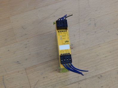 Pilz pnoz m04p Used