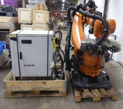 KUKA Industrieroboter KRC4 KR210 R2700 extra KR210R2700 extr B. j: 09/2017 s.B