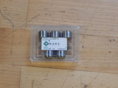 INA KRV19-PP-SK Cam Follower Neu