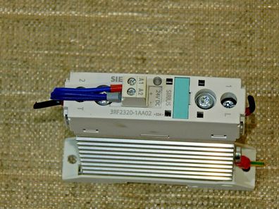 Siemens 3RF2320-1AA02 Halbleiterschétz E: 4 24VDC used