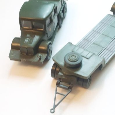 Tatra 141 der rückwärtigen Dienste der NVA mit Tieflader (TL 12) Maßstab 1:87