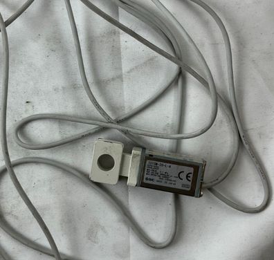 SMC IS10M-20-L-A Digital Pressure Switch Sensor 100VAC/DC Used