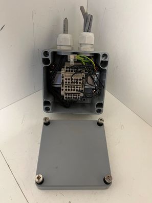 Metal Electrical Junction Box w/ DIN Rail Terminal Block – Used