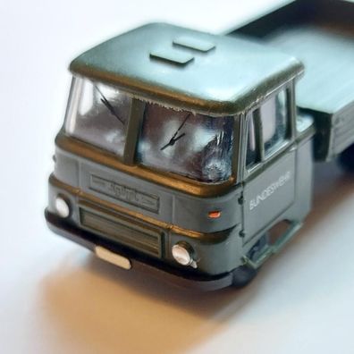 Robur Pritschenwagen Bundeswehr Wendezeit Maßstab 1:87 J. Stettnisch