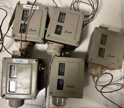 Danfoss RT101 & RT107 Temperature Switches Lot (5 pcs) - Used