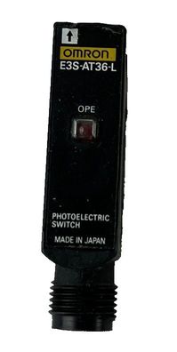 Omron E3S-AT36-L Photoelectric Switch M12 Made in Japan Used