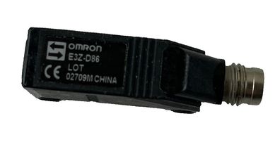 Omron E3Z-D86 Photoelectric Sensor 10-30VDC M8 Used