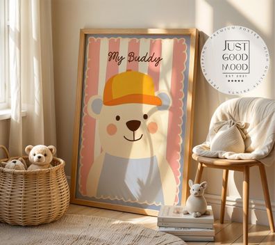 Poster Kinderzimmer Bär · My Buddy Schriftzug · Süßes Tierposter mit Mütze