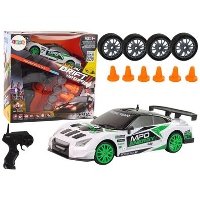 Lean Toys Sportwagen Drift Ferngesteuert R/C 15 Km/H Radwechsel