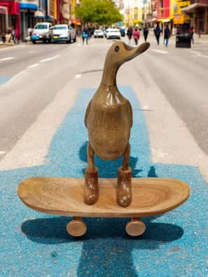 Holzente mit Skateboard - Bambus, Indonesien Deko Ente Holz Geschenk