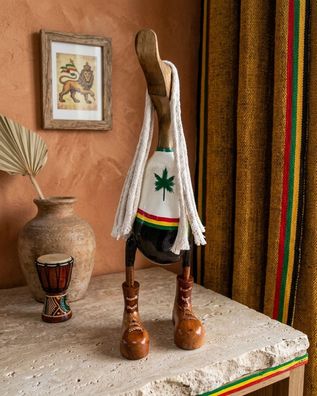 Deko-Holzente Rasta (40 cm) - Reggae-Look, handbemalt Ente Geschenk Fan