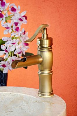 Retro Messing Wasserhahn TILUM Einhebelmischer Antik Armatur Brunnen Look Naturstein