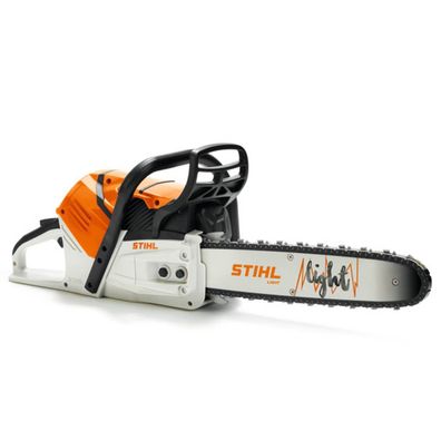 STIHL® Kinder Spielzeug-Motorkettensäge Orange & Weiß inklusive Batterien - 0421 600