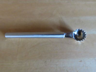 Dekorierlöffel Aushöllöffel Obstlöffel Löffel mit Zacken Metall ca. 2cm Ø