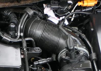 VW Touran Passsat 3C Luftschlauch Schlauch Rohr Luft 3C0129654P 2,0 TDI BMN