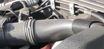 Audi A4 8E B6 B7 06B129627AB Schlauch Luftrohr Rohr Luft Schlauch ALT 2.0 96kw