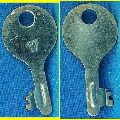 alter Flachschlüssel für Spardose / Sparschwein ca. 43 mm Schliessung 17