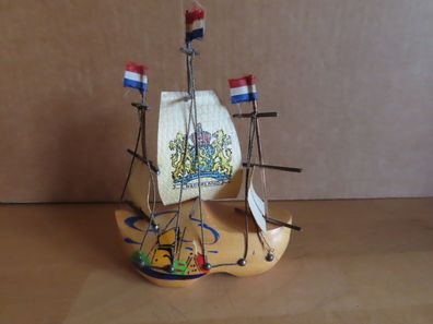 Andenken Holzschuh als Schiff Dreimaster Nederland ca.13,8 cm H