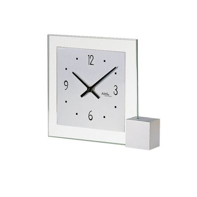 AMS T102 Tischuhr mit Holzsockel, Aluminium-Zifferblatt und Mineralglas