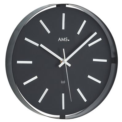 AMS F5586 Funkwanduhr mit schwarzem Metallgehäuse und Silber-Zifferblatt
