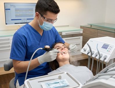 Pulverstrahlgerät Prophylaxe Pulverstrahlhandy supra- und subgingivale Zahnreinigung