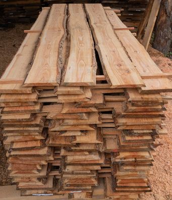 Sonderposten 20St Lärche unbesäumt Bretter Regal Zaun Schwarten 20-30x2,3x240cm