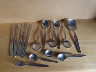Besteckteile Messer Löffel Kaffeelöffel Gemüselöffel Kuchengabel K.H 15Teile
