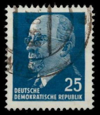DDR DS WALTER Ulbricht Nr 934XxI gestempelt X8E6EAA