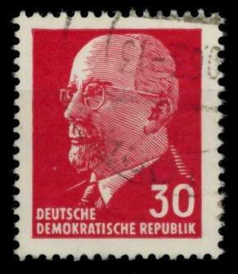 DDR DS WALTER Ulbricht Nr 935XxI gestempelt X8E6ED6