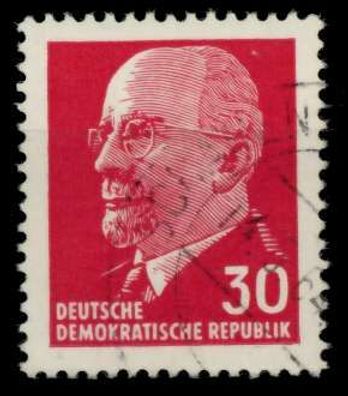 DDR DS WALTER Ulbricht Nr 935XxI gestempelt X8E6EE6