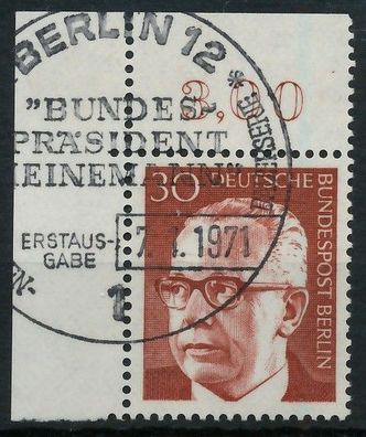 BERLIN DS Heinemann Nr 363 ESST zentrisch gestempelt ECKE-OL XB01DBA