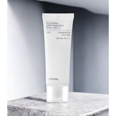 Oil Control Light Sunscreen SPF50+ PA+ + ++ 40 ml - mattierender Sonnenschutz