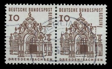 BERLIN DS D-BAUW. 1 Nr 242 zentrisch gestempelt WAAGR PAAR X94110E