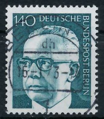 BERLIN DS Heinemann Nr 430 zentrisch gestempelt XB510A2