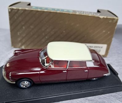 Citroen DS 19 - 1963 - 64 weinrot mit weißem Dach limitierte Auflage , Vitesse