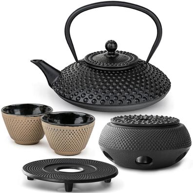 Bredemeijer Teeset 1,25 L Gusseisen schwarz 2 Becher sand Untersetzer & Stövchen