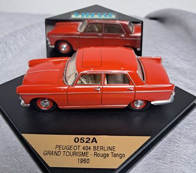 Peugeot 404 Berline 1960 Grand Tourisme, Rouge Tango, Vitesse