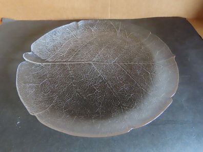 Glasschale Gebäckschale Teller Glas mit Relief Blattform ca. 27,5 cm Ø Arcoroc