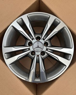 1x Original Mercedes E Klasse W212 S212 17 Zoll Alufelge A2124015602 8,0Jx17 ET48 TOP