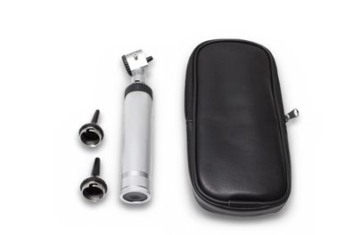 Heine 31441 Parker Otoskop mit wiederaufladbarem Griff 3-fache Vergrößerung