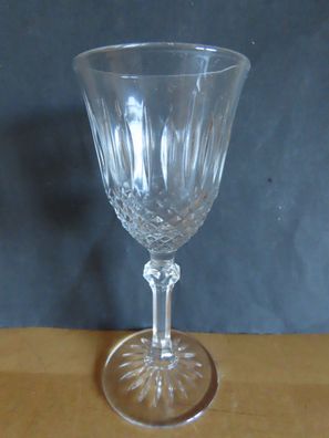 Likörglas Sherryglas auf hohem Fuß mit Rauten u. Strichen Relief