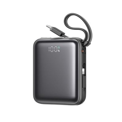 Powerbank Joyroom JR-PBF27 10000 mAh 22,5 W mit USB-C und Lightning Kabel schwarz
