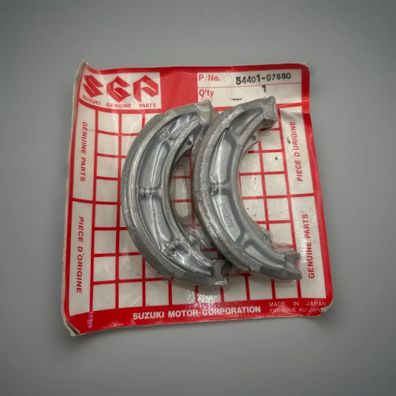 SUZUKI Bremsbackensatz VL125 BRAKE SHOE SET
