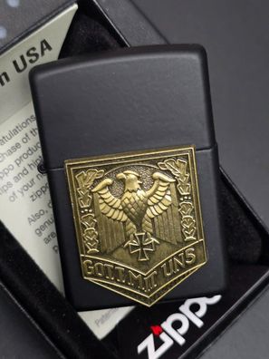 Zippo GOTT MIT UNS, EK (Custom PIN Style) Schwarz Matt #056SM